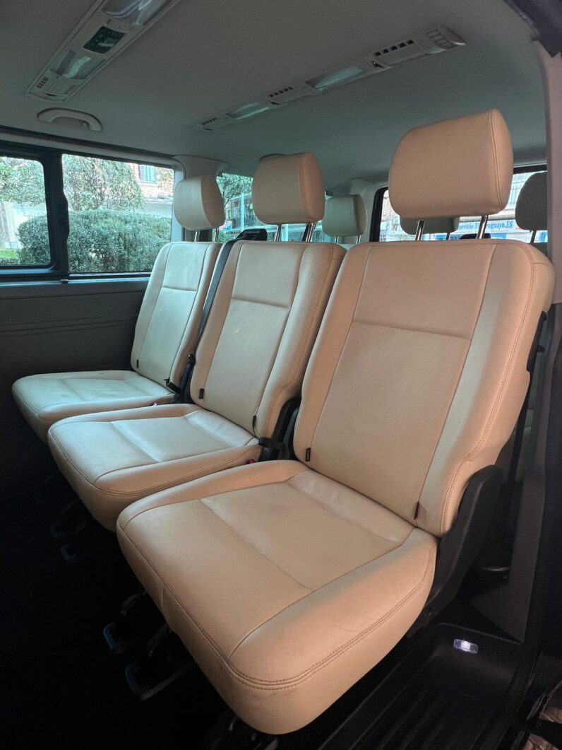 VOLKSWAGEN Caravelle Premium Corta 2.0 TDI BMT DSG 4Motion