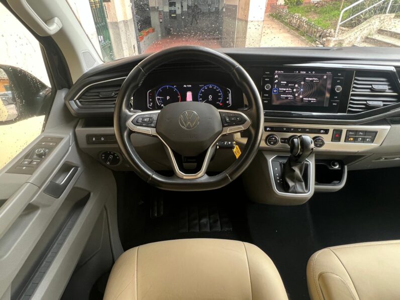 VOLKSWAGEN Caravelle Premium Corta 2.0 TDI BMT DSG 4Motion