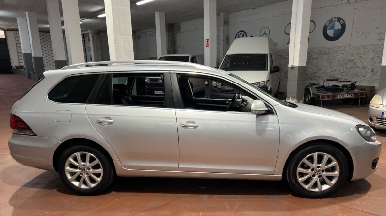 VOLKSWAGEN Golf Variant 1.6 TDI DPF Sport