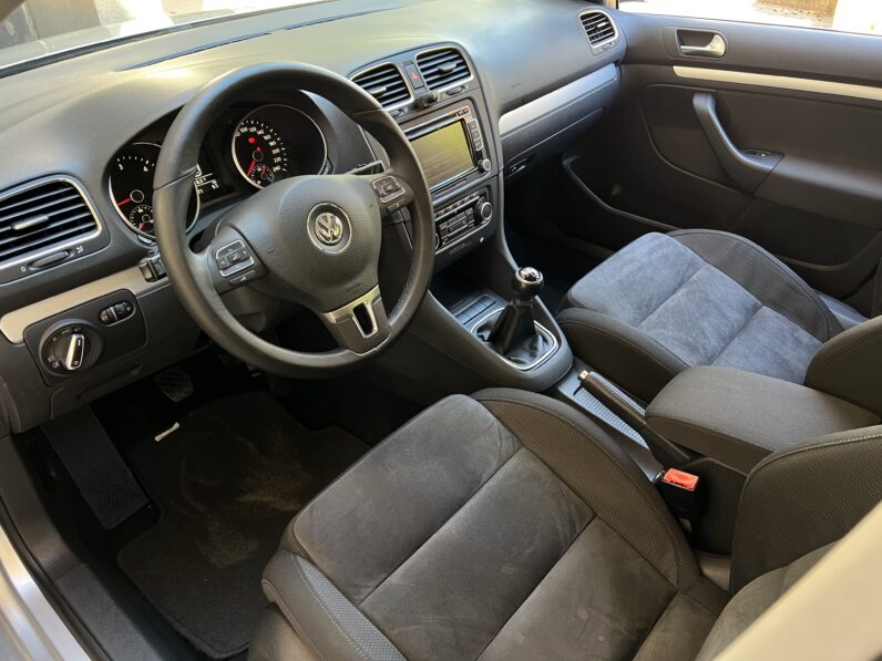VOLKSWAGEN Golf Variant 1.6 TDI DPF Sport