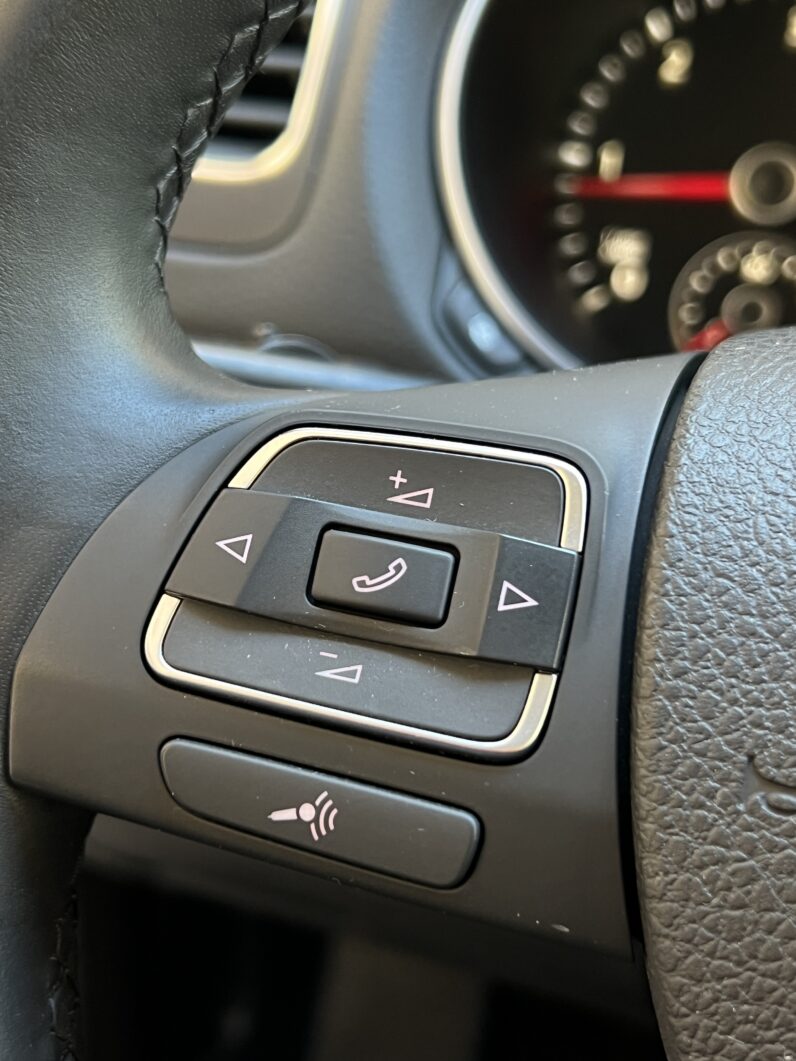 VOLKSWAGEN Golf Variant 1.6 TDI DPF Sport
