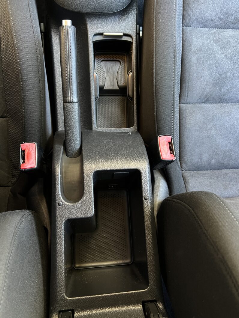 VOLKSWAGEN Golf Variant 1.6 TDI DPF Sport