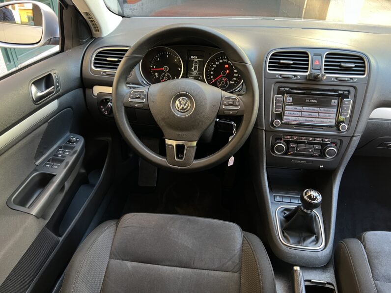 VOLKSWAGEN Golf Variant 1.6 TDI DPF Sport