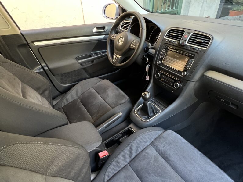 VOLKSWAGEN Golf Variant 1.6 TDI DPF Sport