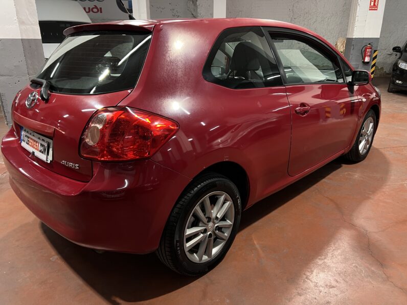 TOYOTA Auris 1.3 VVTi Dual Auris