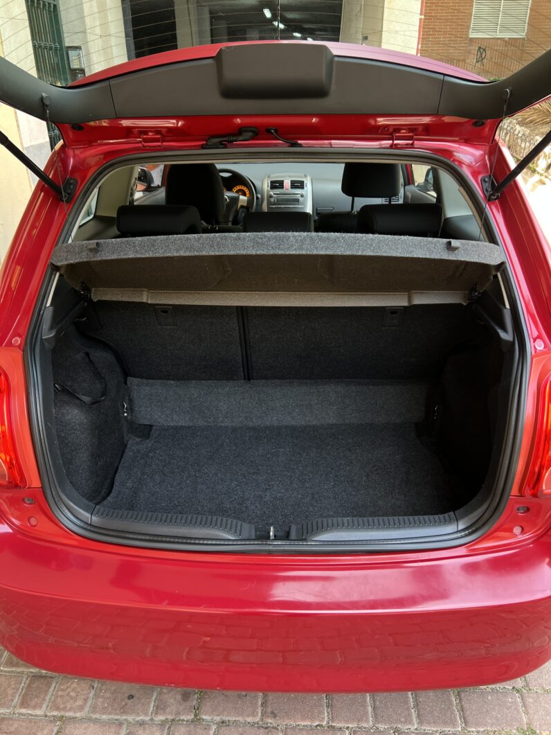 TOYOTA Auris 1.3 VVTi Dual Auris
