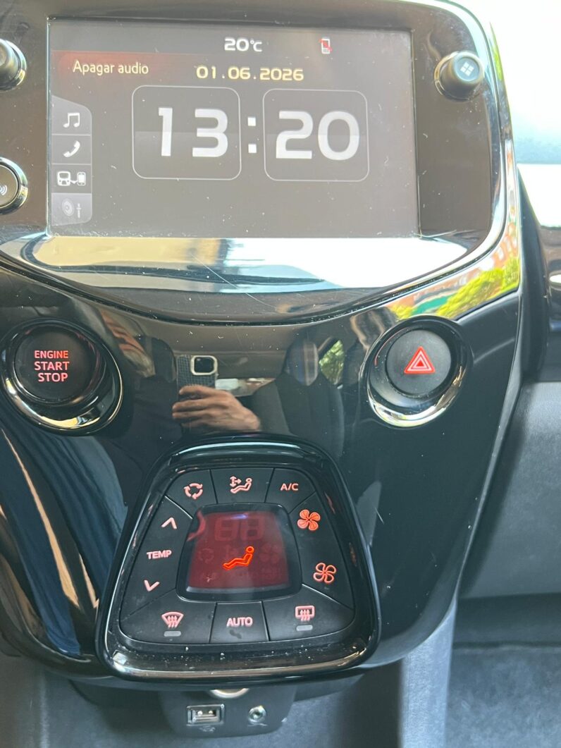 PEUGEOT 108 Collection VTi CABRIO