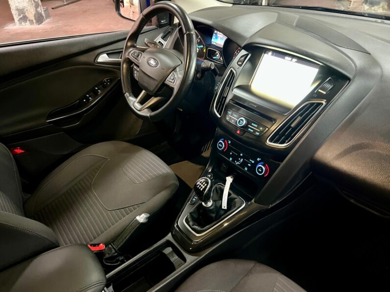 FORD Focus 1.0 Ecoboost ASS Titanium