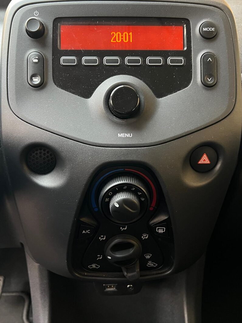 TOYOTA Aygo 1.0 70 xstyle